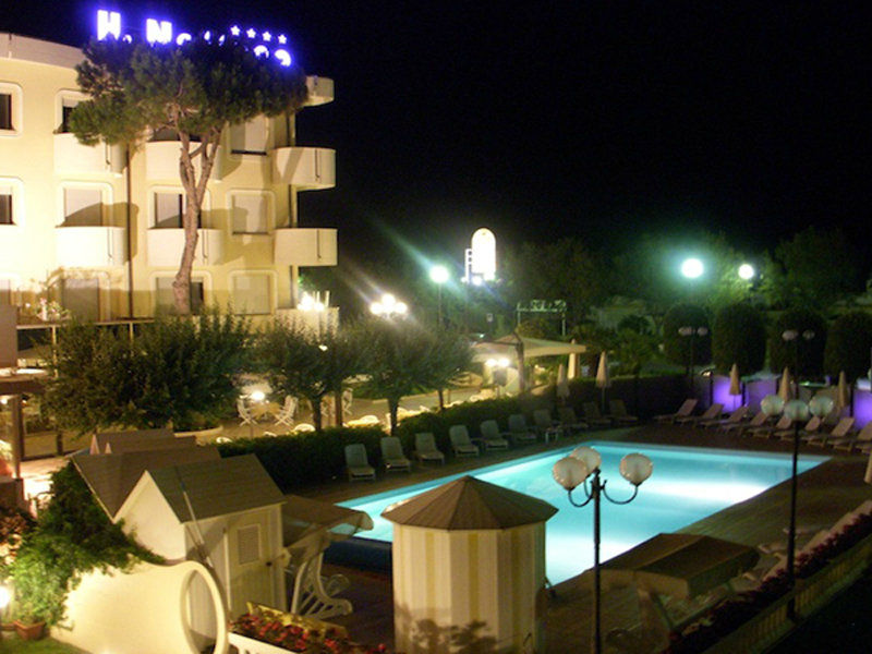 Hotel Nettuno Cervia Luaran gambar