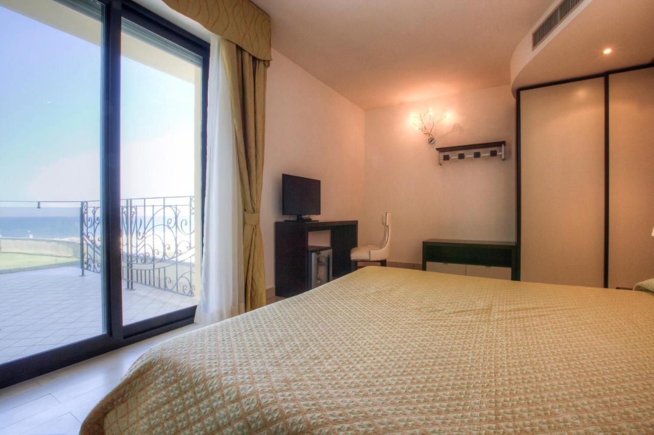 Hotel Nettuno Cervia Luaran gambar