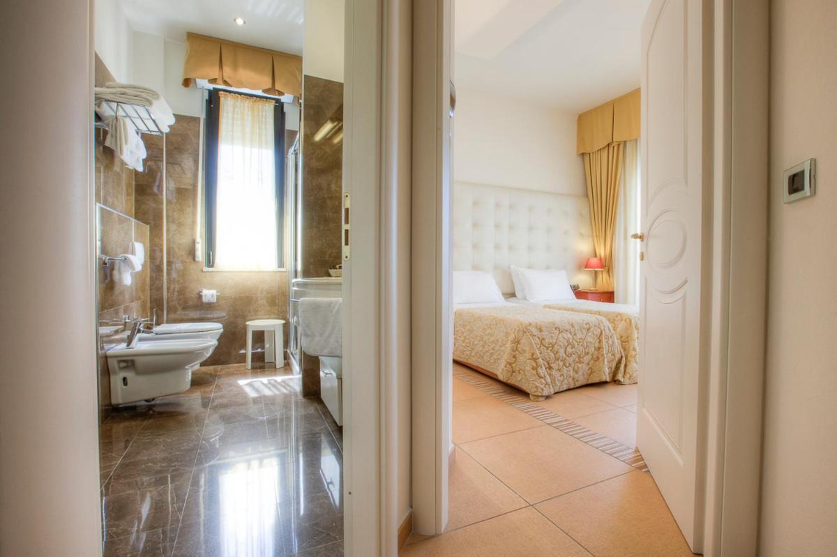 Hotel Nettuno Cervia Luaran gambar
