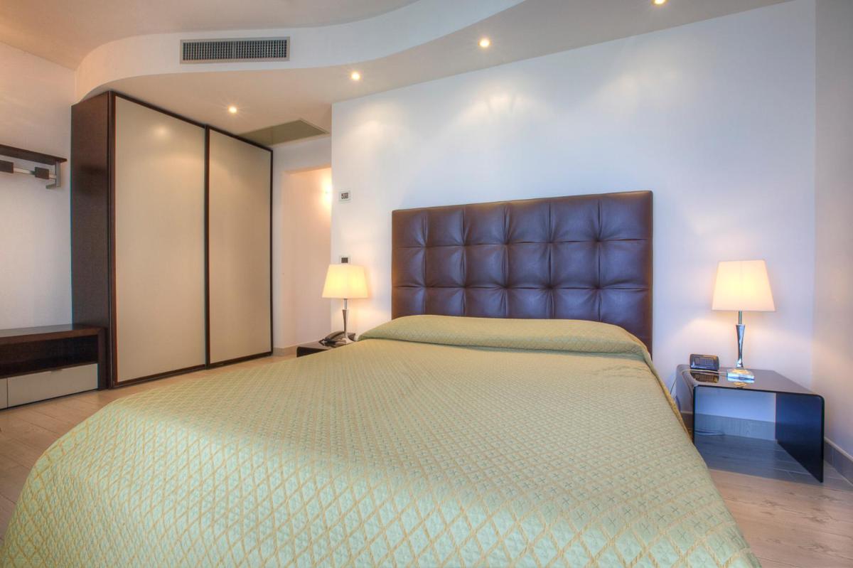 Hotel Nettuno Cervia Luaran gambar